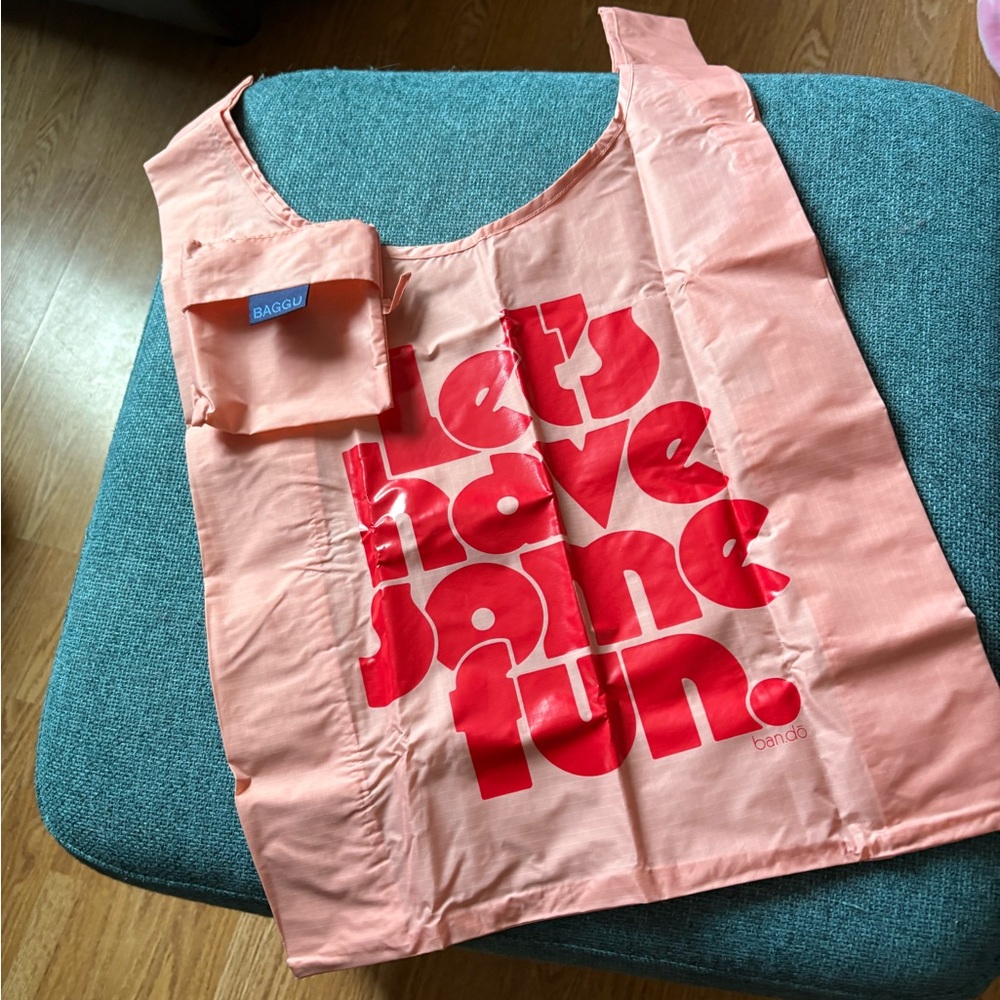 Bando Baggu exclusive brand new